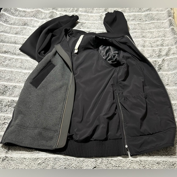 Lululemon Man Black Grey Reversible Microfiber Knit Athletic Bomber Jacket Sz 6 - Picture 6 of 9